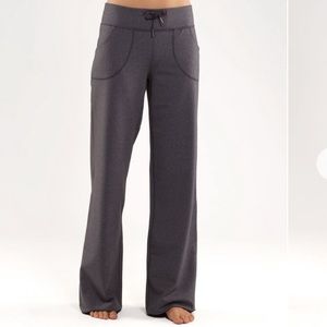 Lululemon Still Pant (Tall) size 6